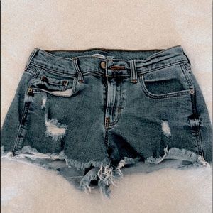old navy ripped jean shorts